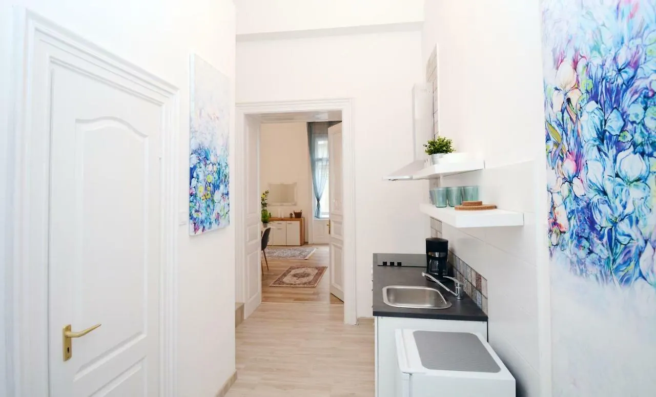 Lillybeth City Center Apartments Budapest
