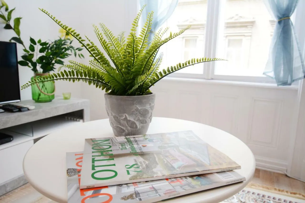 Lillybeth City Center Apartments Budapest