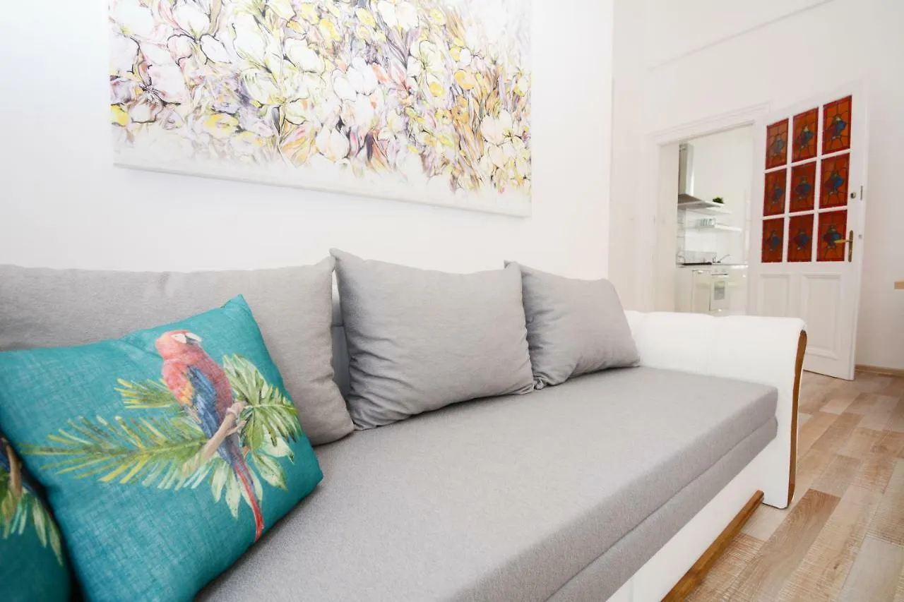 Lillybeth City Center Apartments Budapest Hungary