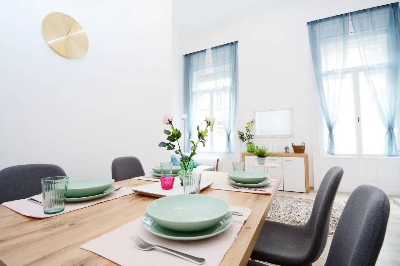 Lillybeth City Center Apartments Budapešť