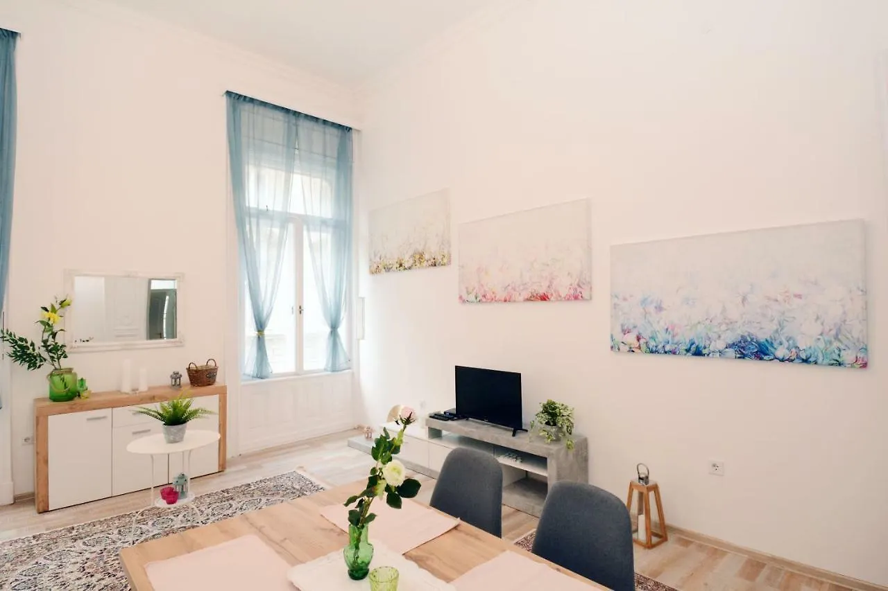 Lillybeth City Center Apartments Budapešť