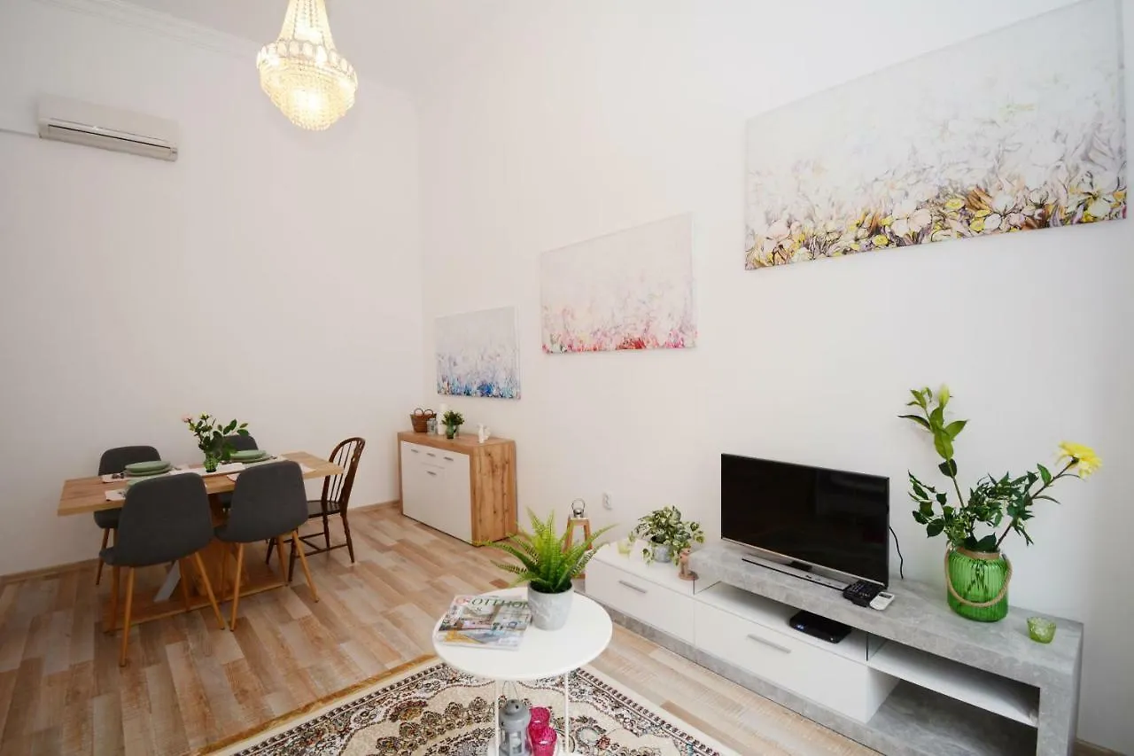Lillybeth City Center Apartments Budapešť